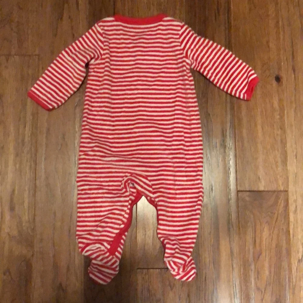 Carter’s Holiday Fleece Sleep n Play size 6 months